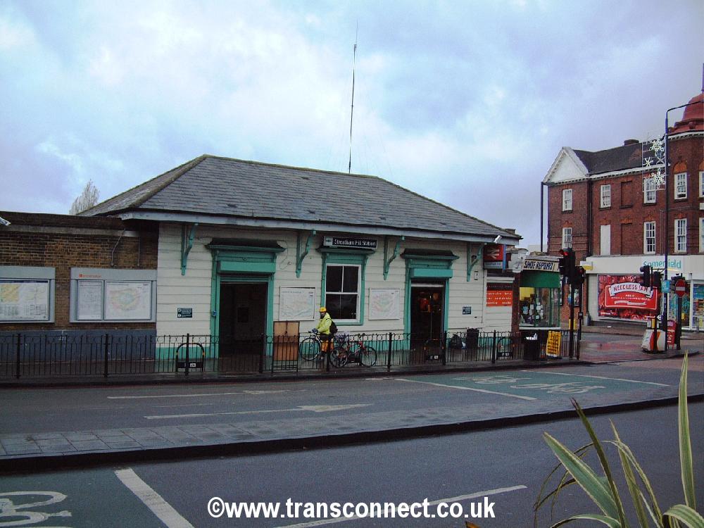 Streatham Hill Stn Building 181105.JPG